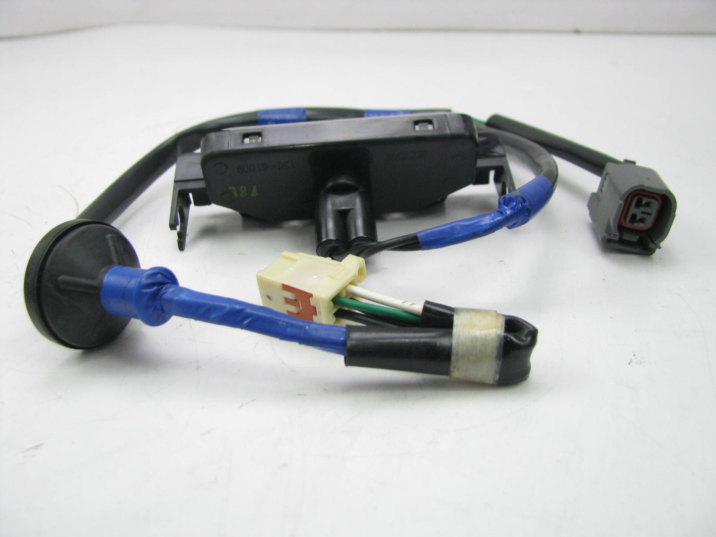 NEW - OEM Mazda FE87-51-270A License Plate Light Lamp 2004-2008 RX-8