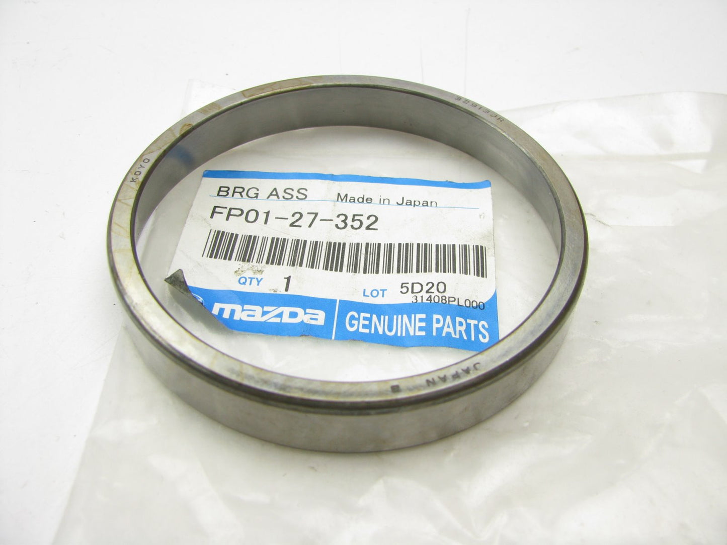 NEW - OEM Mazda FP01-27-352 Differential Bearing Cup 2002-2006 MPV