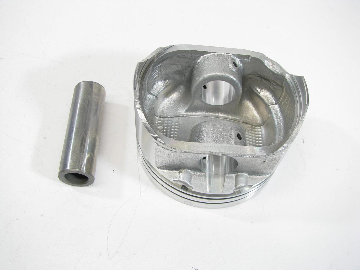 NEW GENUINE Standard Size Engine Piston OEM 98-03 Mazda 2.0L DOHC FSY311SA0