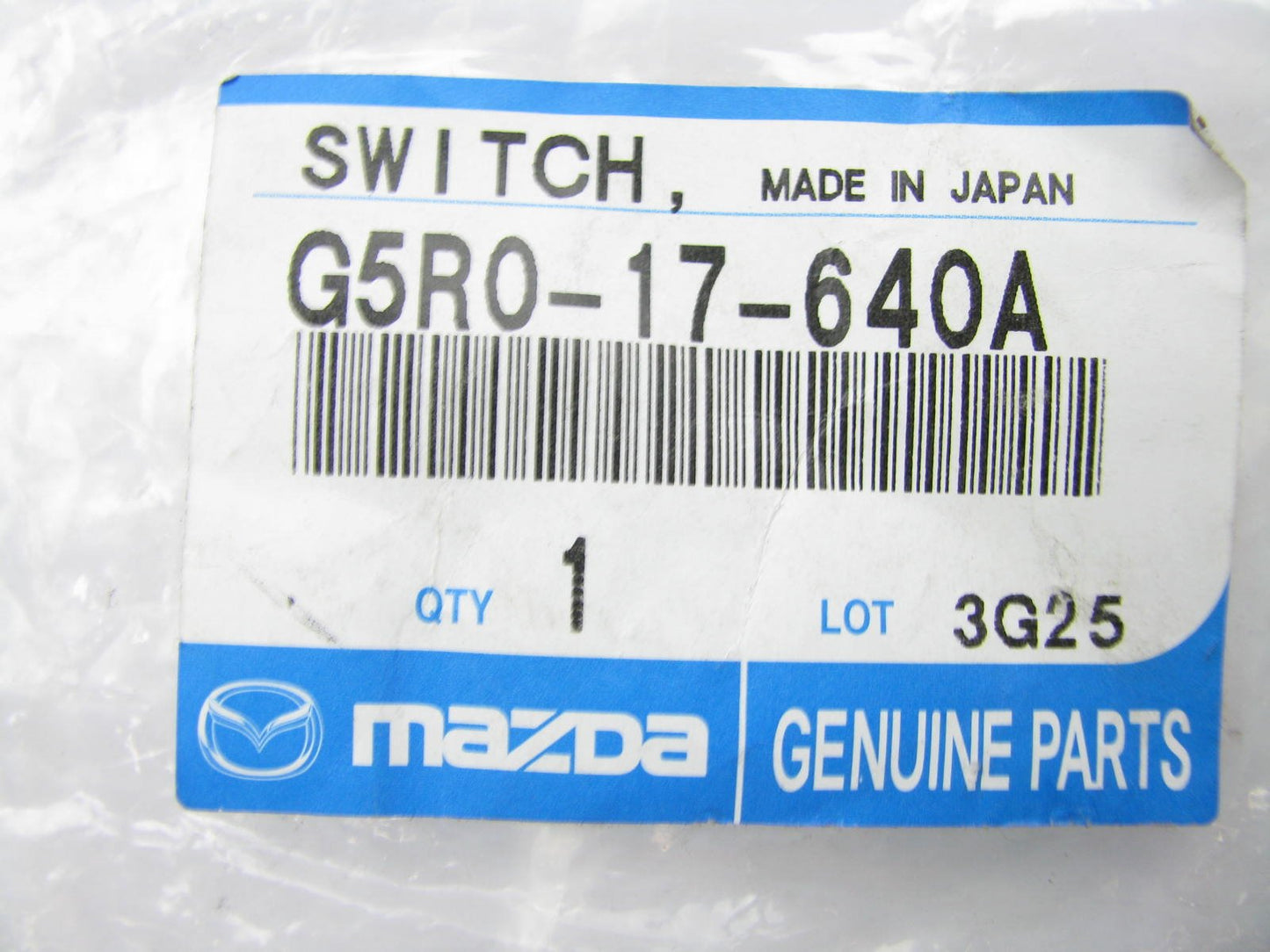 NEW GENUINE Back Up Lamp Switch OEM For 2001-04 Mazda Tribute 4WD MANUAL TRANS.