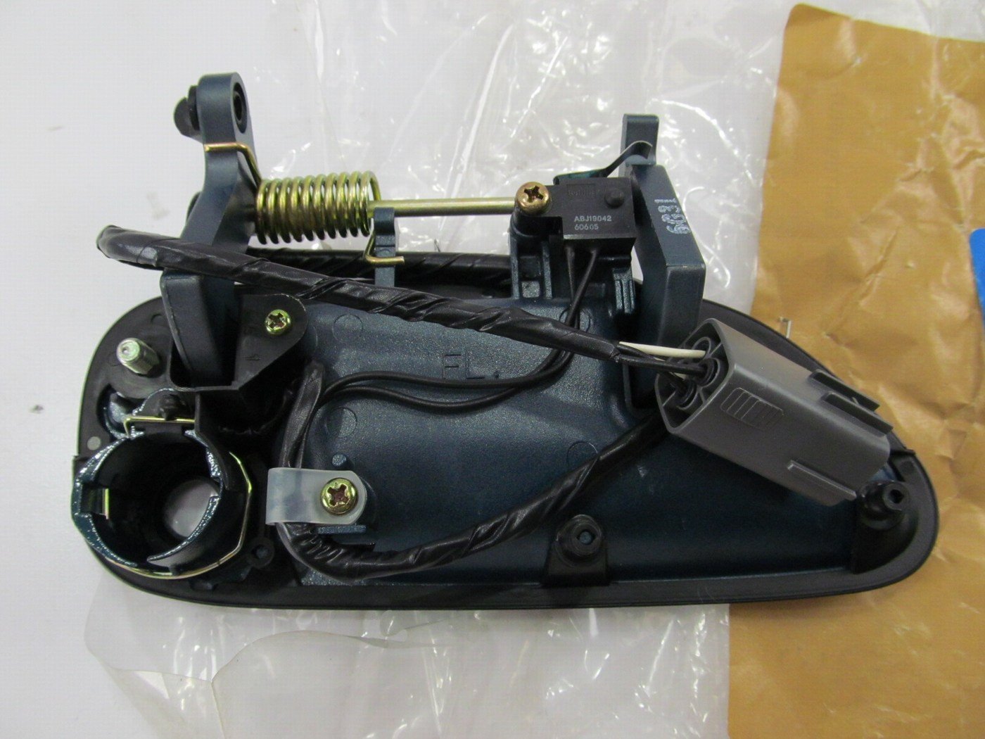 NEW - OEM GA2A59410G46 Front Left Outer Door Handle 1993-94 Mazda MX-6 GREEN