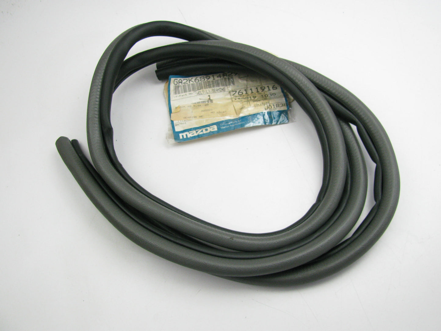 NEW GENUINE GA2K-68-914A-29 REAR LEFT Door Weatherstrip Seal OEM 93-97 Mazda 626