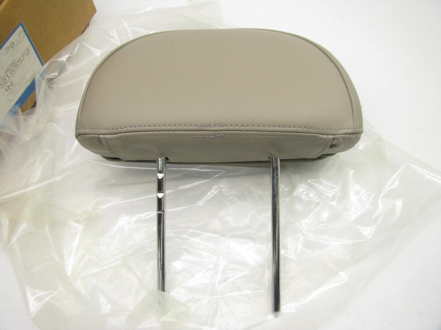 NEW OEM Mazda GA2S-88-190-78 Left Drivers Seat Headrest - 1993-1994 Mazda 626