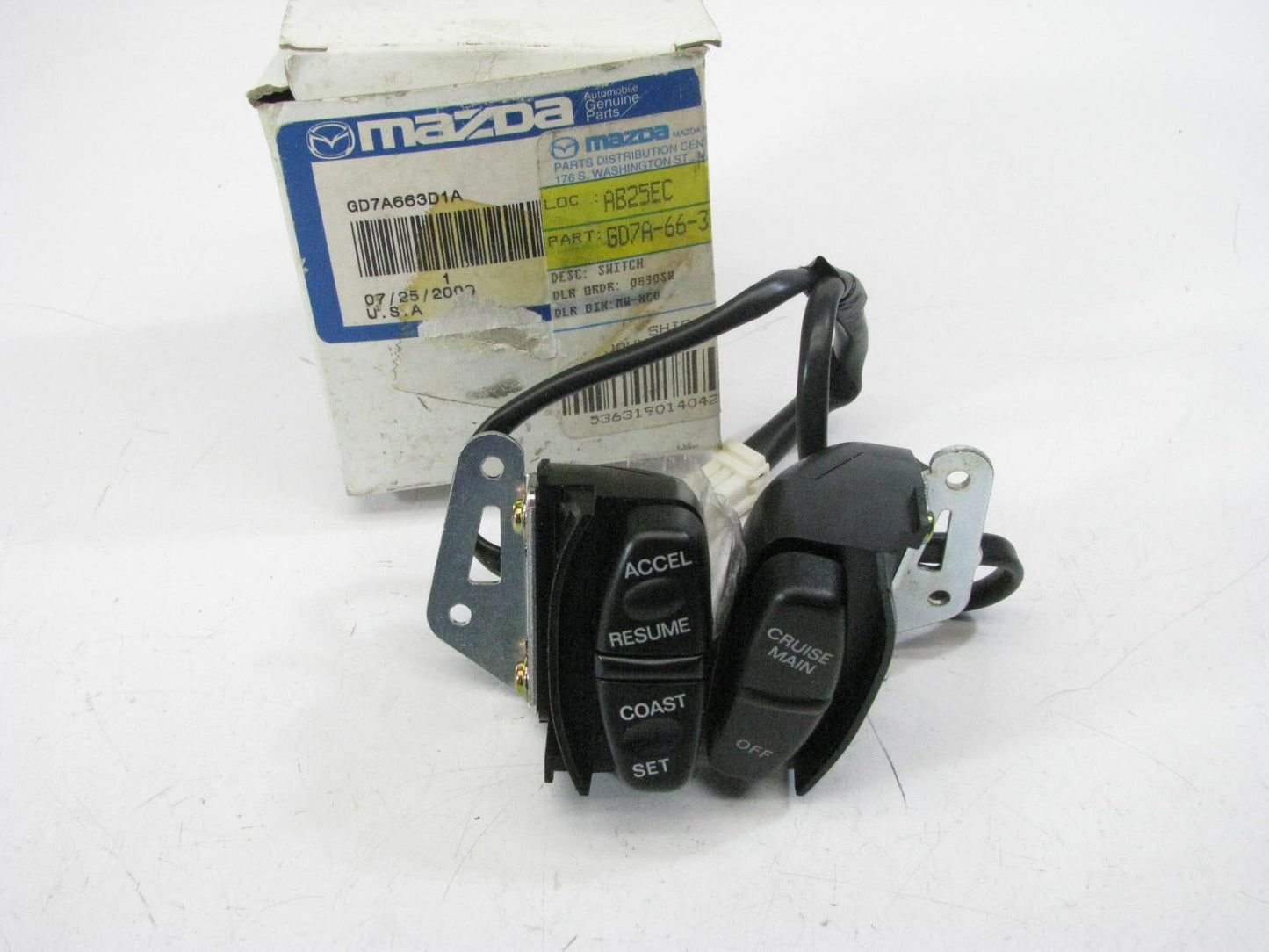 NEW - OEM Mazda GD7A-66-3D1A Steering Cruise Control Switch 1998-2002 626