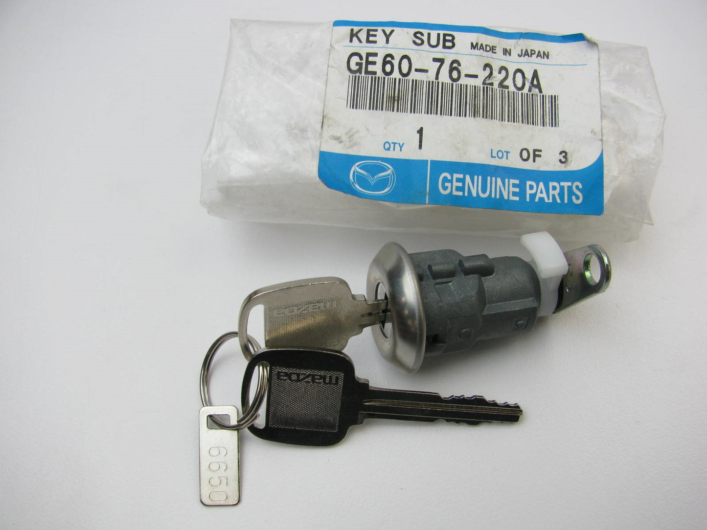 NEW GENUINE Front Left Door Lock Cylinder W/ 2 Keys OEM For 1986-1987 Mazda 626
