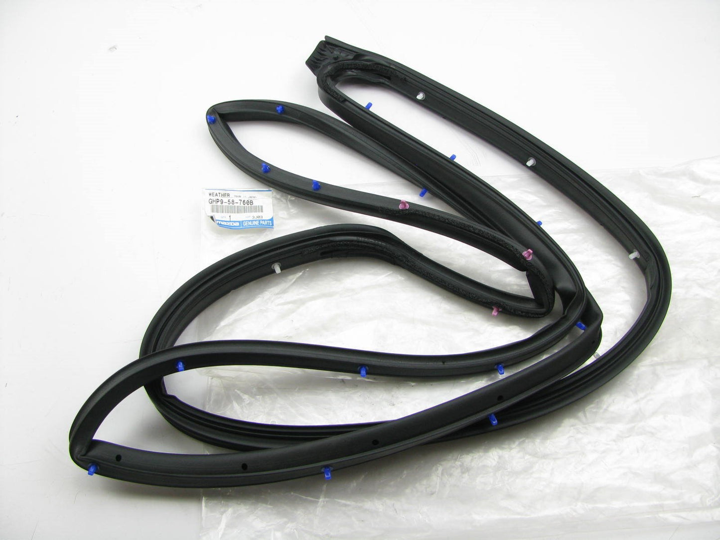 New FRONT RIGHT Door Weatherstrip Seal ON DOOR OEM For 14-17 Mazda 6 GHP958760B