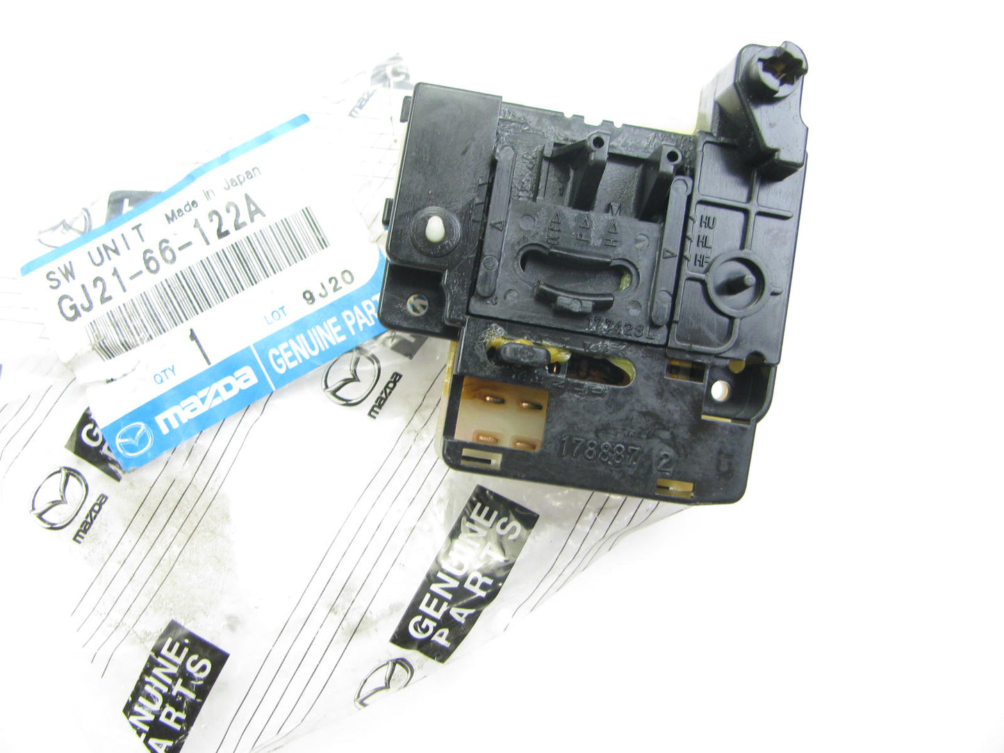 NEW - OEM Mazda GJ21-66-122A Headlamp Switch 1986-92 626 1988-92 MX-6 89-93 MPV