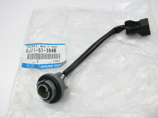 NEW - OEM GJ2151364B Front Parking Lamp Light Bulb Socket Holder For 88-92 MX-6