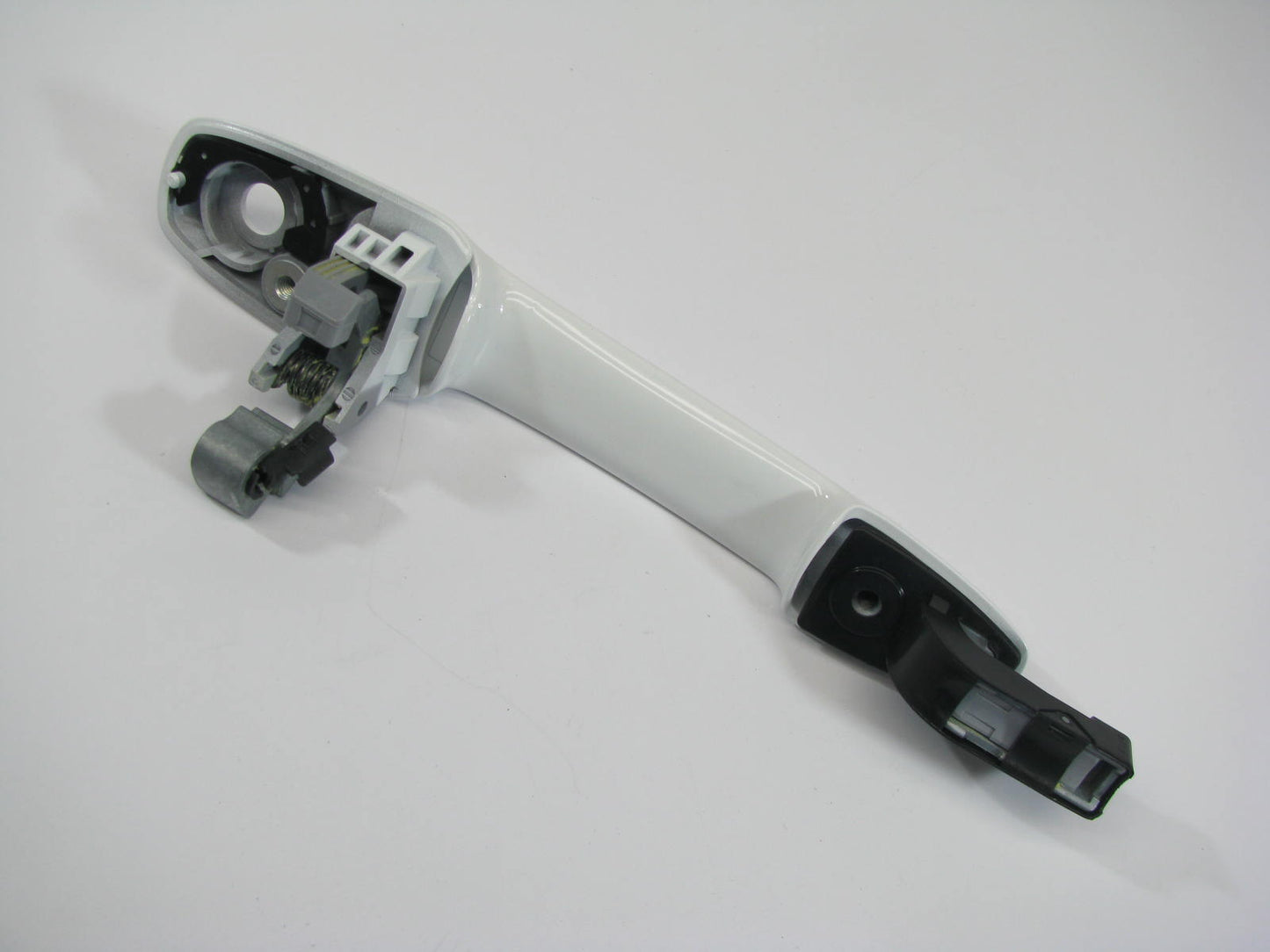 NEW - OEM Mazda GJ6E58410R-33 Front Right Outside Door Handle 2004-2009 Mazda3