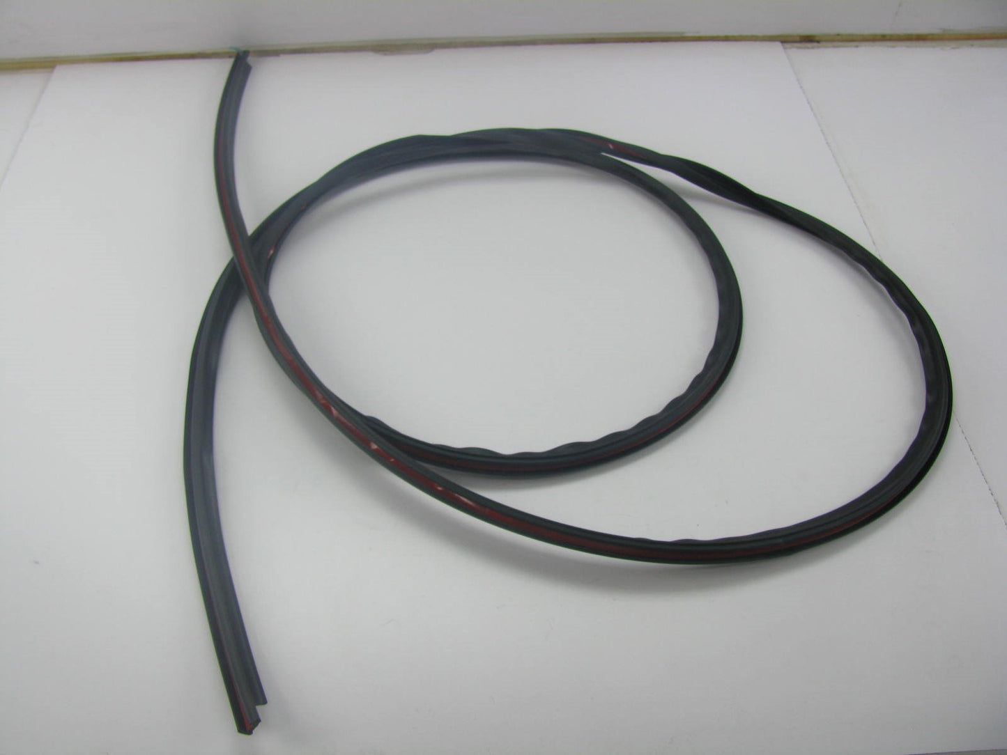 New Genuine Windshield Reveal Moulding Strip OEM For 2006-2007 Mazda 6 GP9A50601