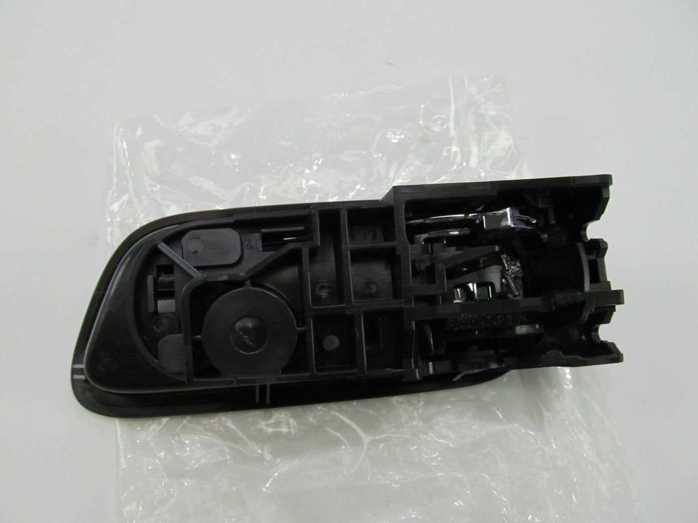 NEW GENUINE REAR RIGHT PASSENGER SIDE Interior Door Handle OEM 2009-2010 Mazda 6