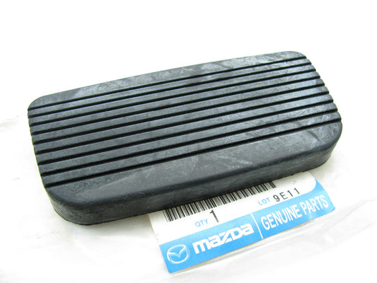 NEW GENUINE Brake Pedal Pad OEM 1994-1995 Mazda RX-7 Auto Trans ONLY H26143028