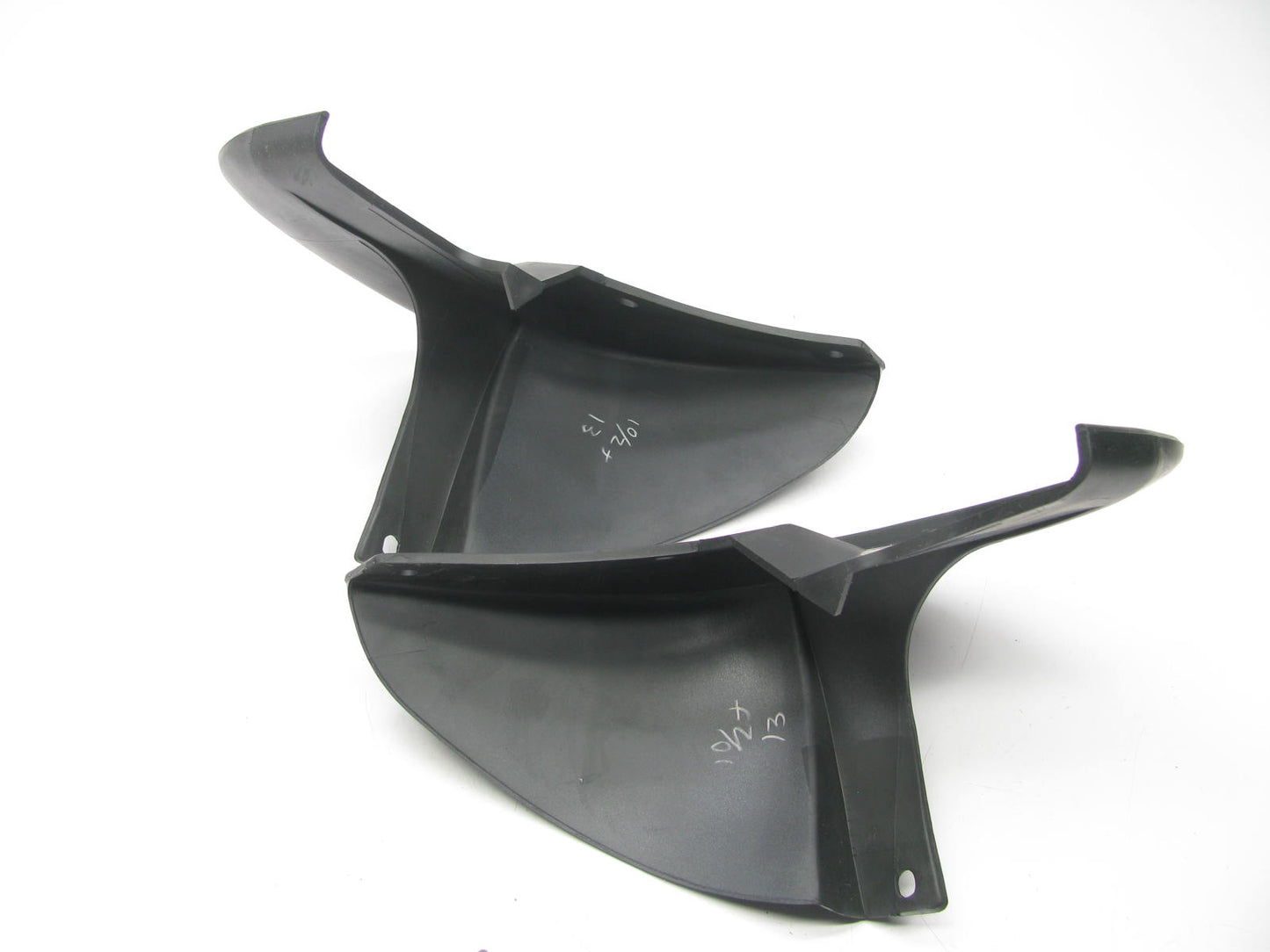 NEW GENUINE HG30-V3-460G-13 Rear Splash Guards OEM For 1992-1994 Mazda 929