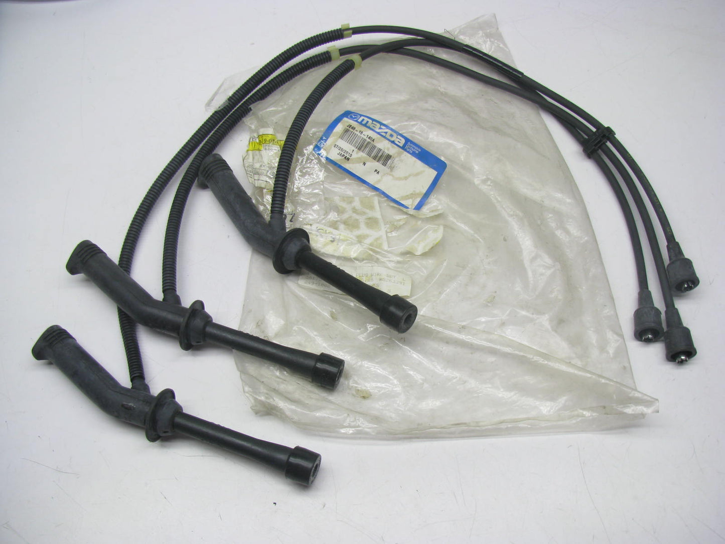 NEW - OEM Mazda JE48-18-140A Left 3-Piece Spark Plug Wire Set 92-95 929 3.0L-V6