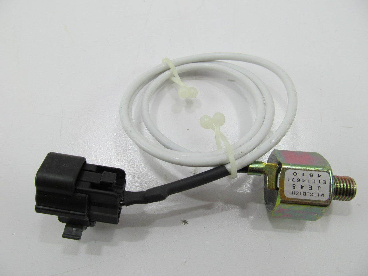 NEW OEM Mazda JE4818921B Left Ignition Knock Detonation Sensor 1992-93 929 3.0L