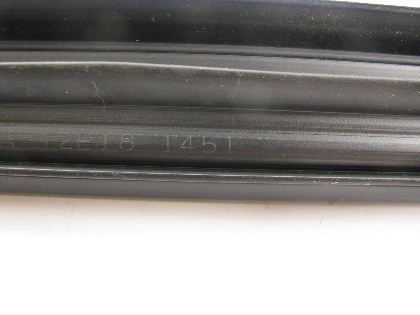 NEW GENUINE OEM Front Left Drivers Side Door Belt Weatherstrip Seal 2013-15 CX-5