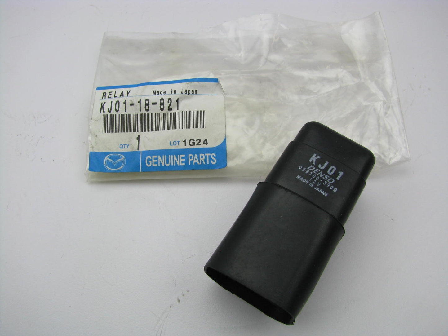 NEW GENUINE OEM Mazda KJ01-18-821 Fuel Pump Relay For 2001-2002 Mazda Millenia