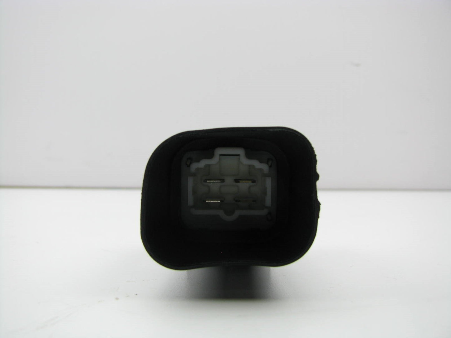 NEW GENUINE OEM Mazda KJ01-18-821 Fuel Pump Relay For 2001-2002 Mazda Millenia