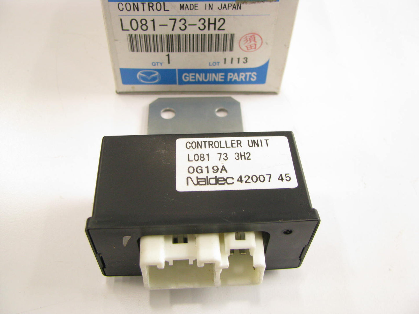 NEW GENUINE Automatic Sliding Door Control Module OEM 02-06 Mazda MPV L081733H2