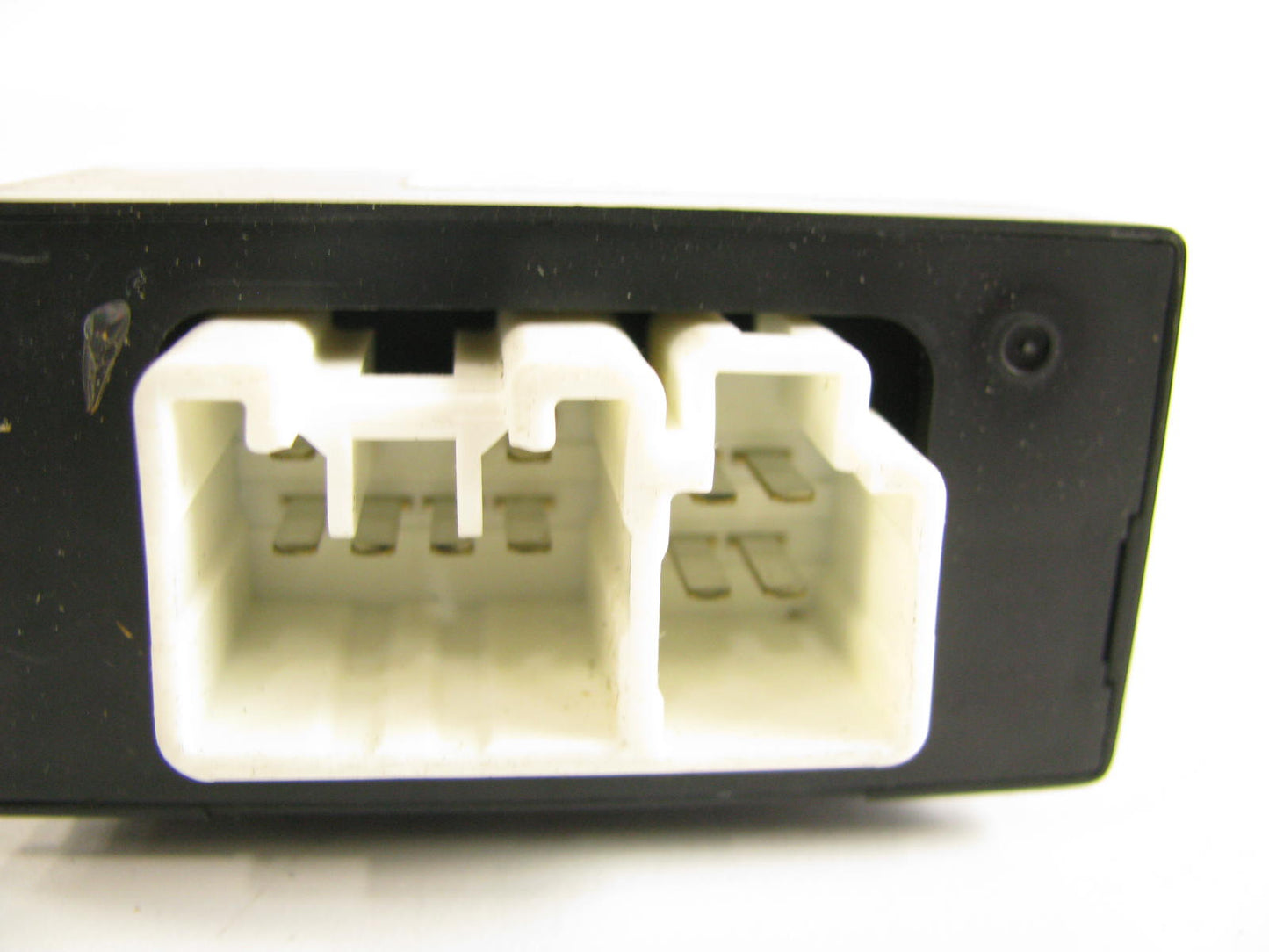 NEW GENUINE Automatic Sliding Door Control Module OEM 02-06 Mazda MPV L081733H2