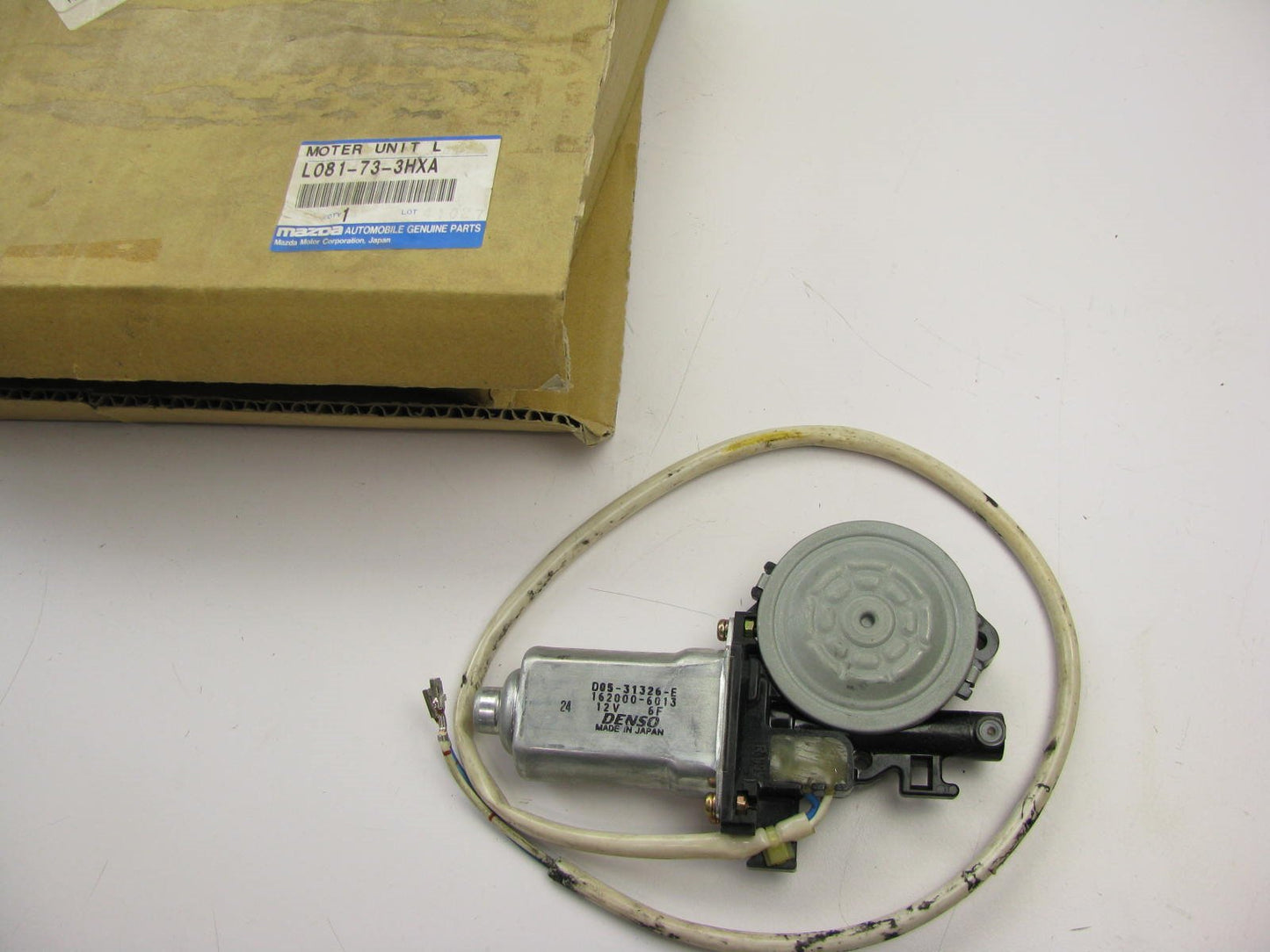 NEW GENUINE REAR LEFT Power Window Motor OEM For 02-03 Mazda MVP L081-73-3HXA