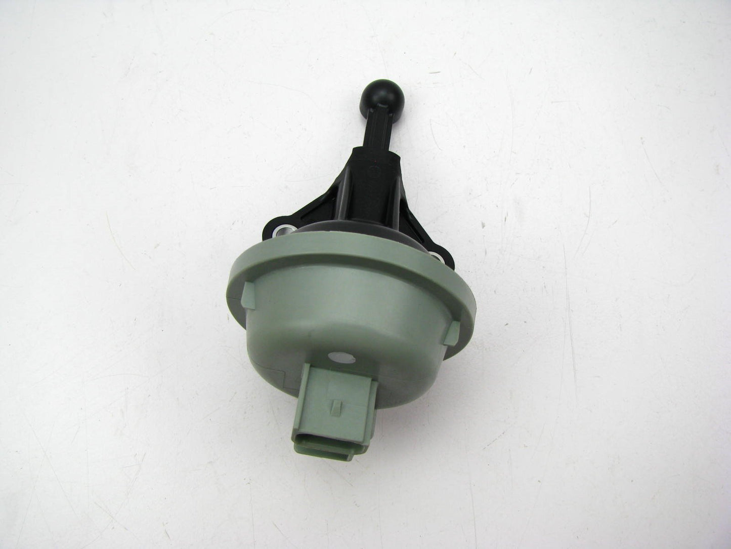 NEW GENUINE OEM Mazda L3Y320170 Shutter Valve Actuator