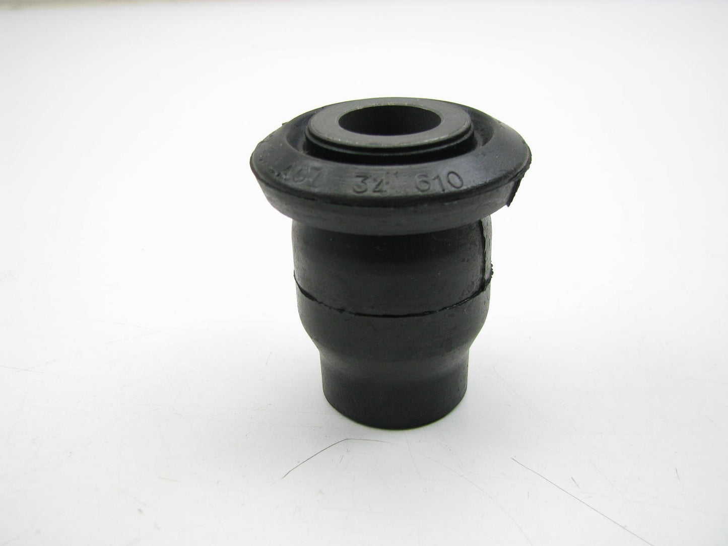 NEW Suspension Crossmember Stabilizer Bushing OEM For 1995-1998 Mazda MPV