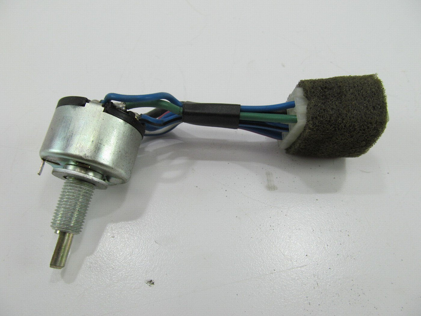 New OEM Front HVAC Heater Blower Motor Switch - 1989-1995 Mazda MPV LA0161200