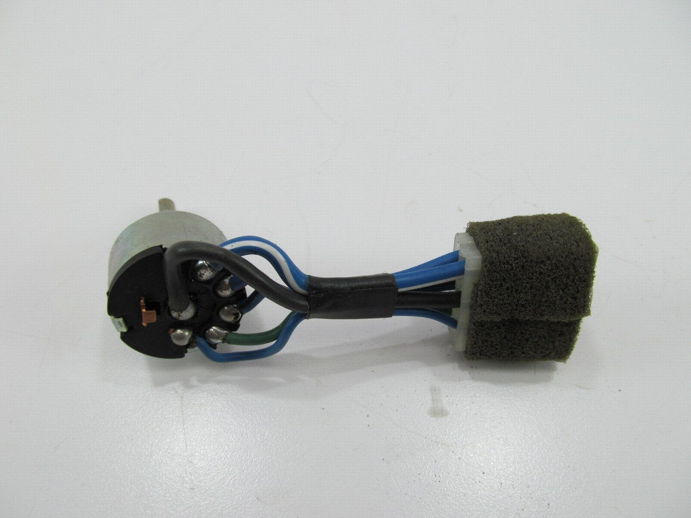 New OEM Front HVAC Heater Blower Motor Switch - 1989-1995 Mazda MPV LA0161200