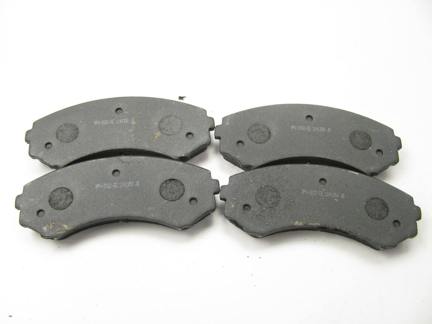 NEW GENUINE - LAY3-33-28Z-MV FRONT Brake Pads OEM 1992-1993 Mazda MPV D550