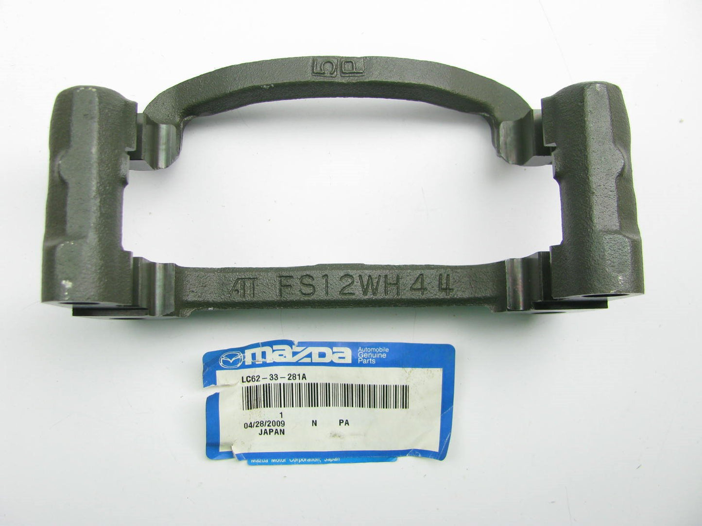 New Front Right Side Disc Brake Caliper Bracket For 2000-06 Mazda MPV LC6233281A