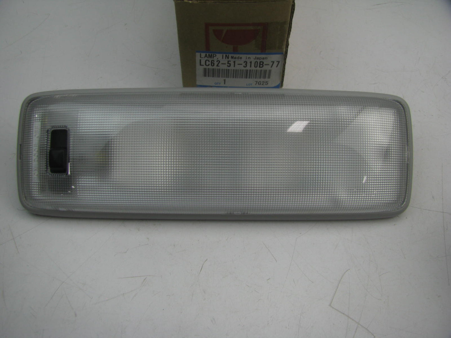 NEW - OEM Mazda LC62-51-310B-77 Interior Dome Light Lamp 2004-2006 MPV