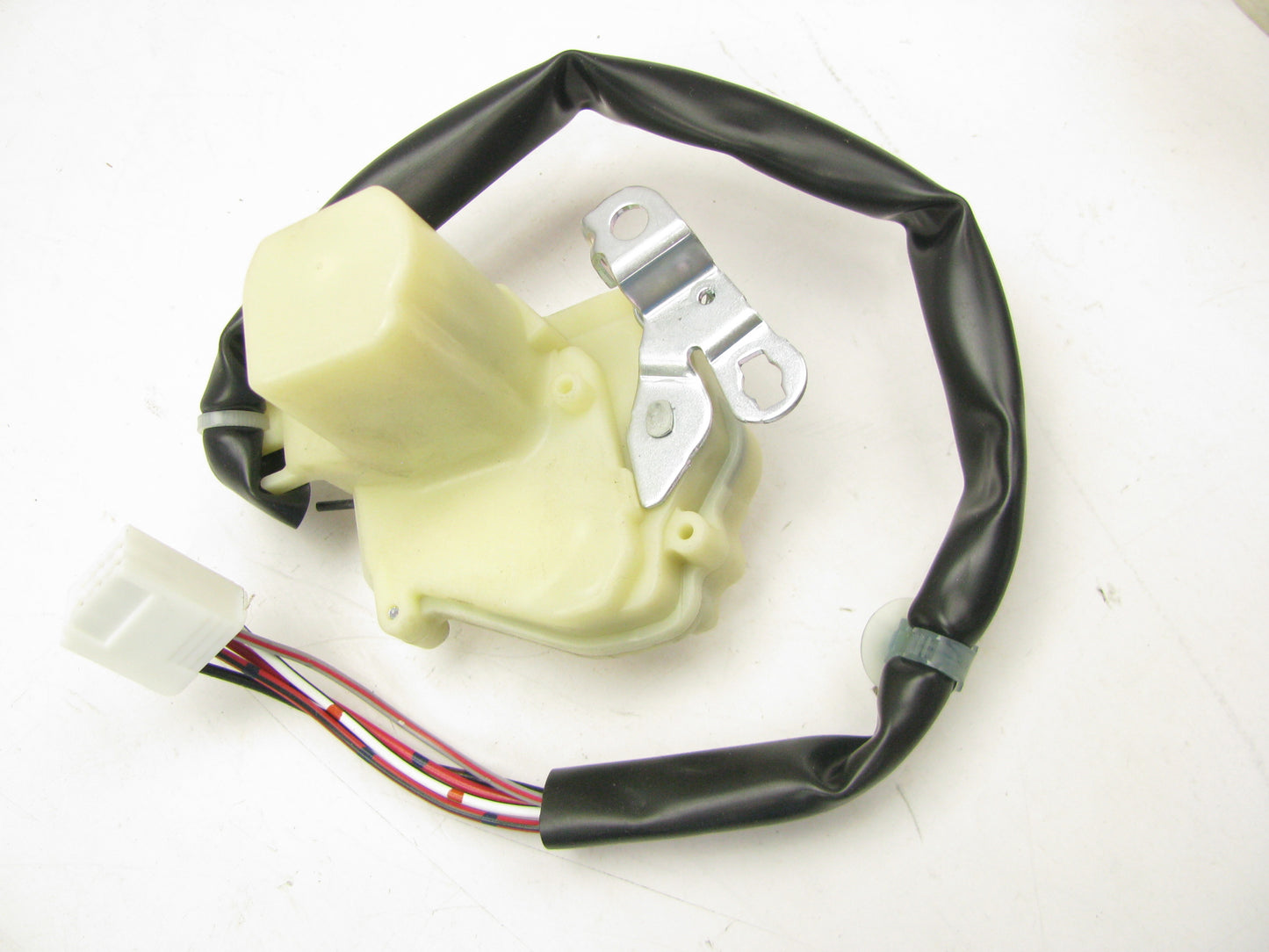 New Genuine OEM Front Left Door Lock Actuator For 03-06 Mazda MPV LC62-59-350