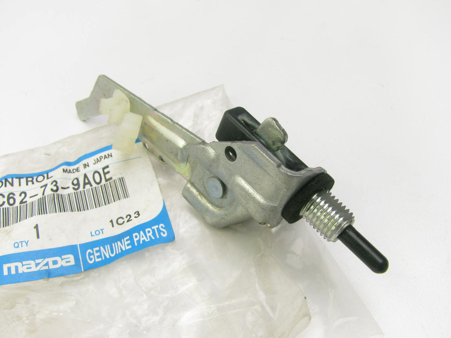 NEW - OEM Mazda LC62-73-9A0E Side Loading Door Controller 2000-2006 MPV