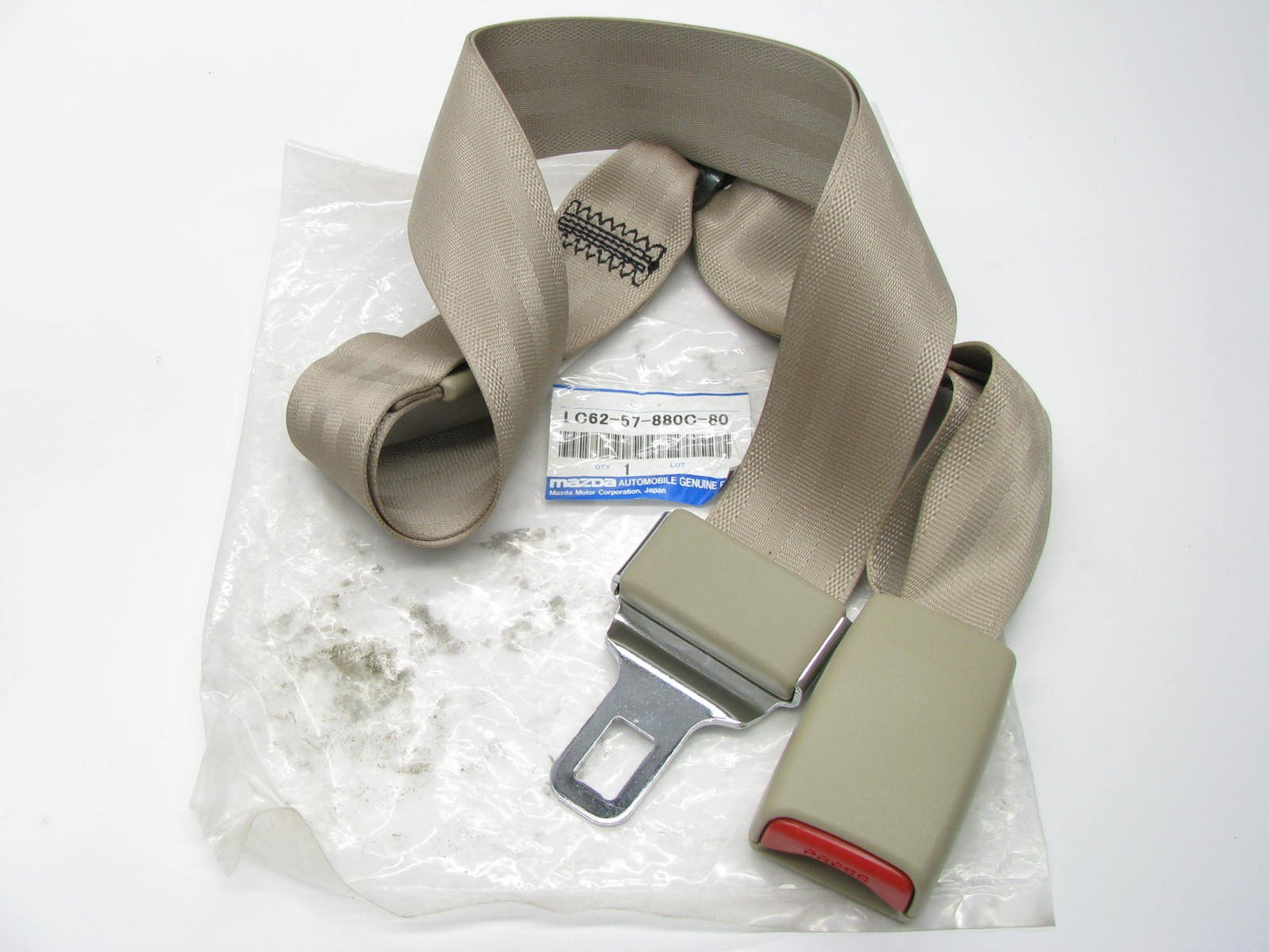 NEW GENUINE REAR Third Row Center Seat Belt Beige OEM For 2000-2003 Mazda MPV