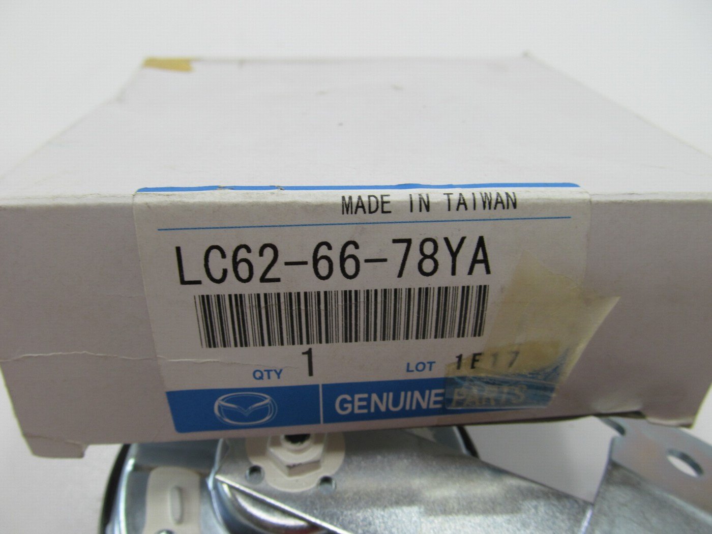 NEW GENUINE HIGH NOTE Horn OEM 2000-2001 Mazda MPV  LC626678YA