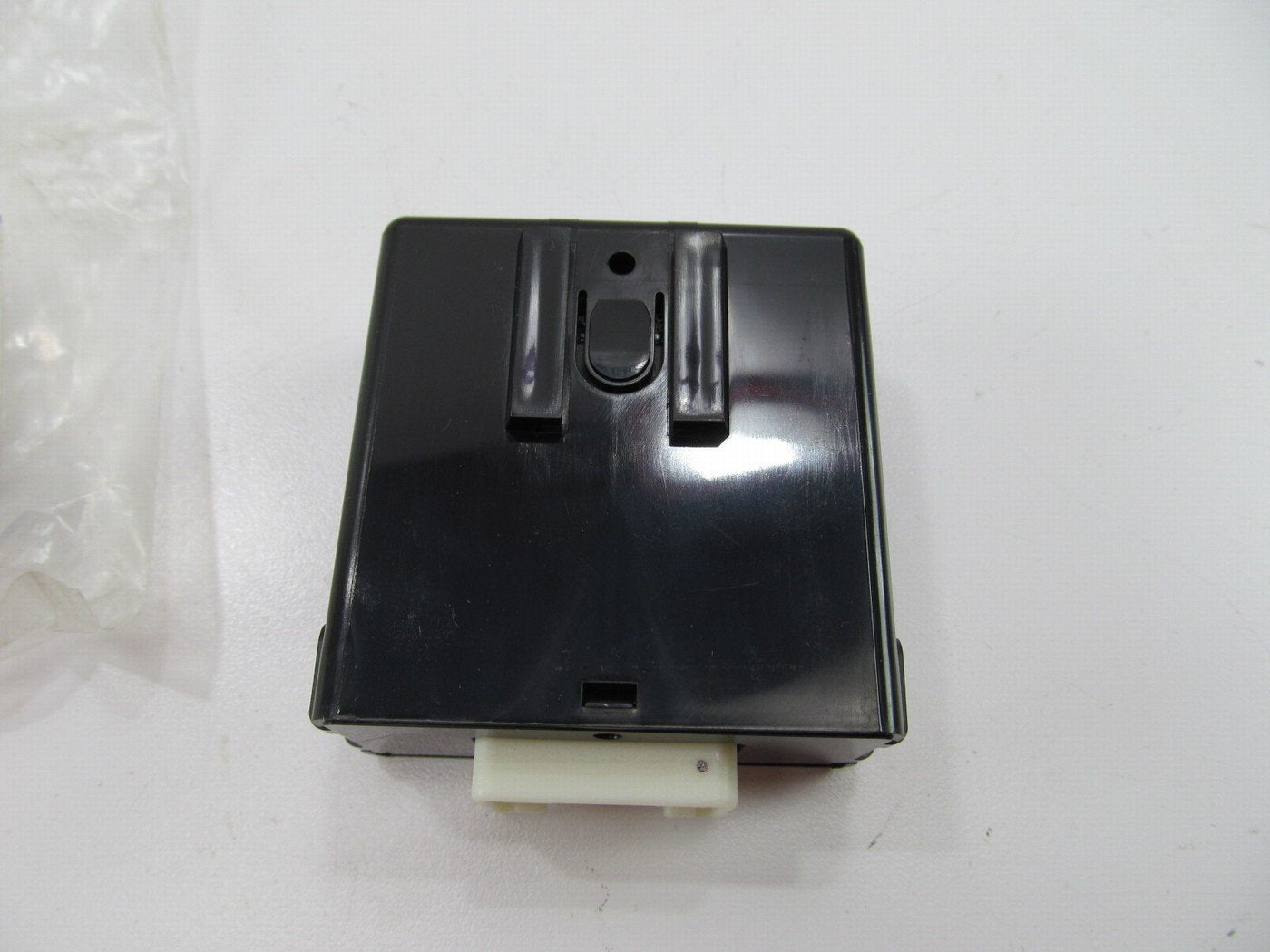 NEW GENUINE Keyless Entry Anti-theft Control Module OEM 2000-2001 Mazda MPV Type 2