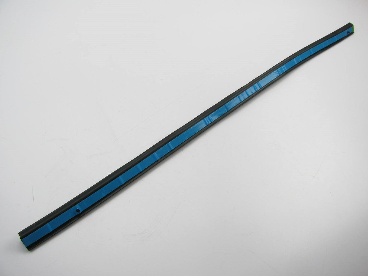 New REAR RIGHT Sliding Door Upper Weatherstrip Seal OEM For 2000-2006 Mazda MPV