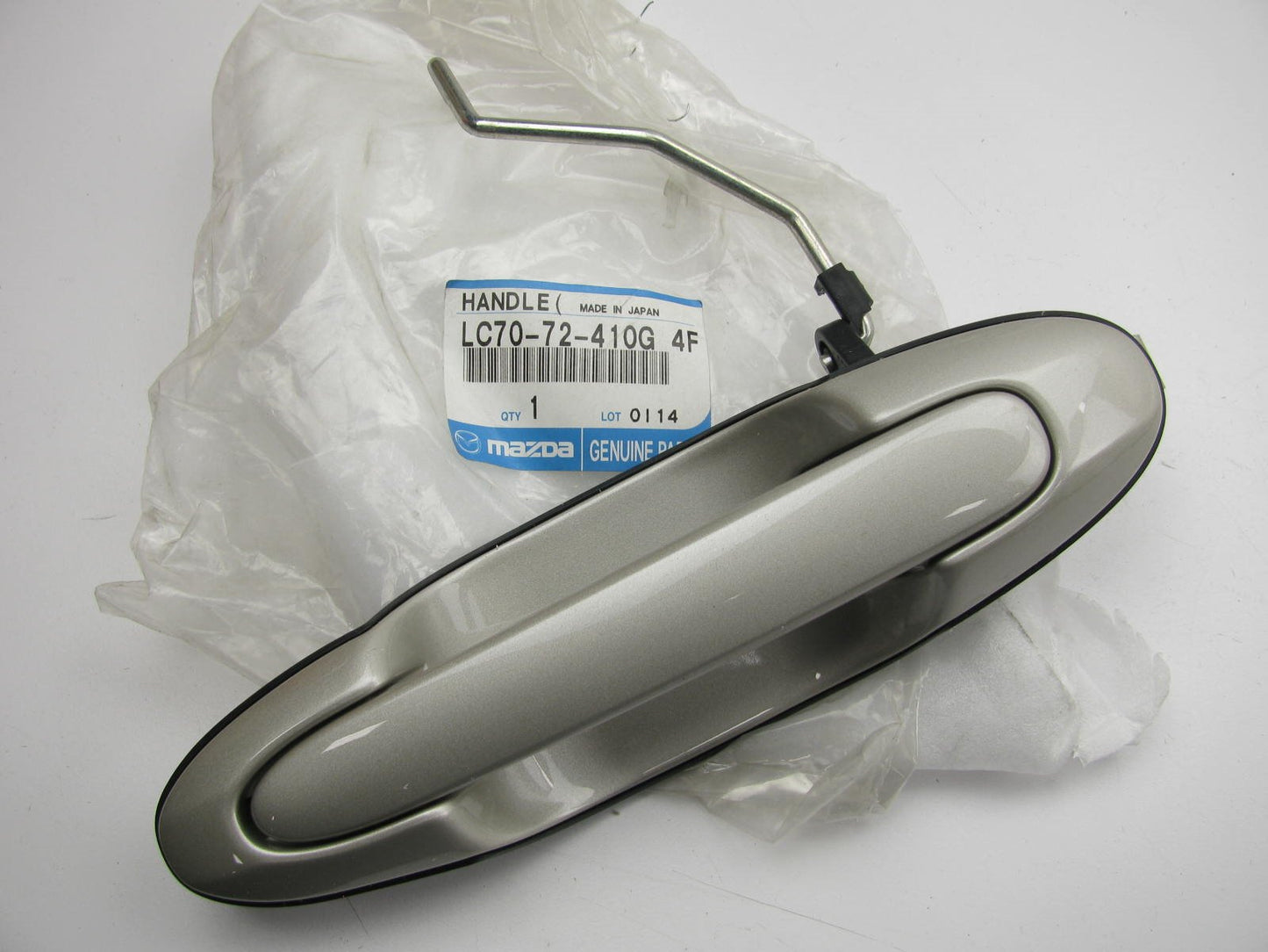 NEW OEM For 00-01 Mazda MPV LC70-72-410 REAR RIGHT Exterior Door Handle SILVER