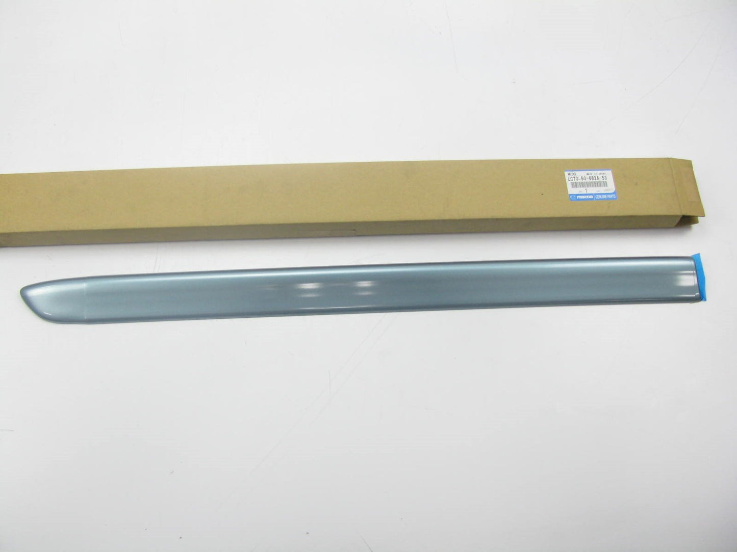 New Rear Right Side Door Waist Line Moulding Glacier Blue For 2002-03 Mazda MPV