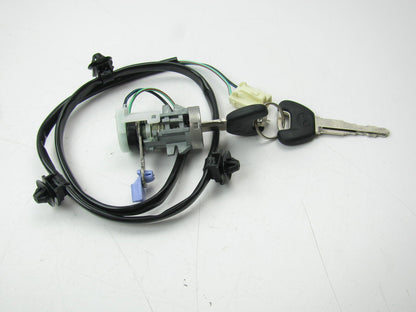 Right Passengers Side Door Lock Cylinder W/ 2 Keys OEM 2000-2001 Mazda MPV