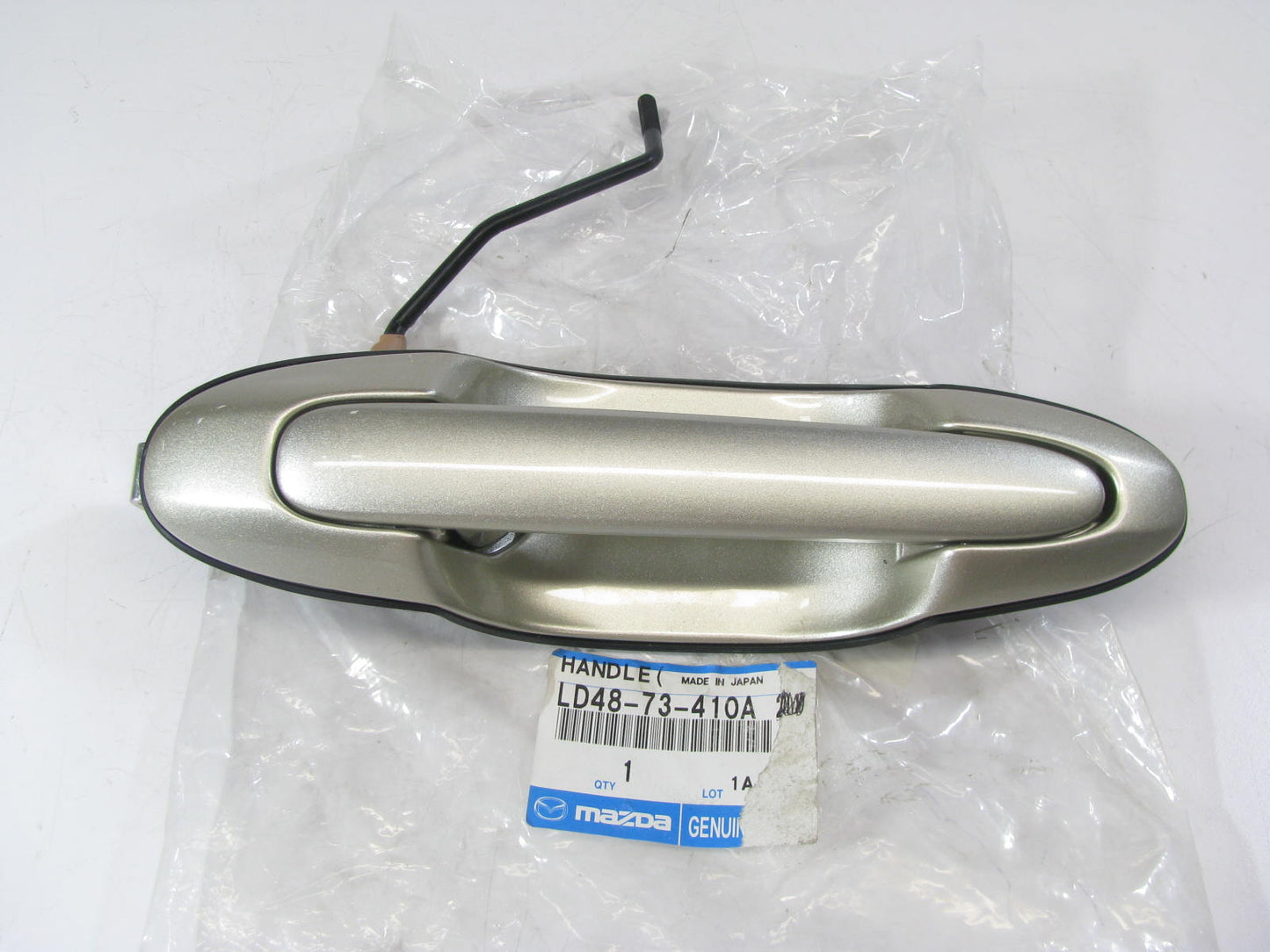 NEW - OEM Mazda LD4873410A-28 Left Sliding Door Handle 2002-2003 MPV
