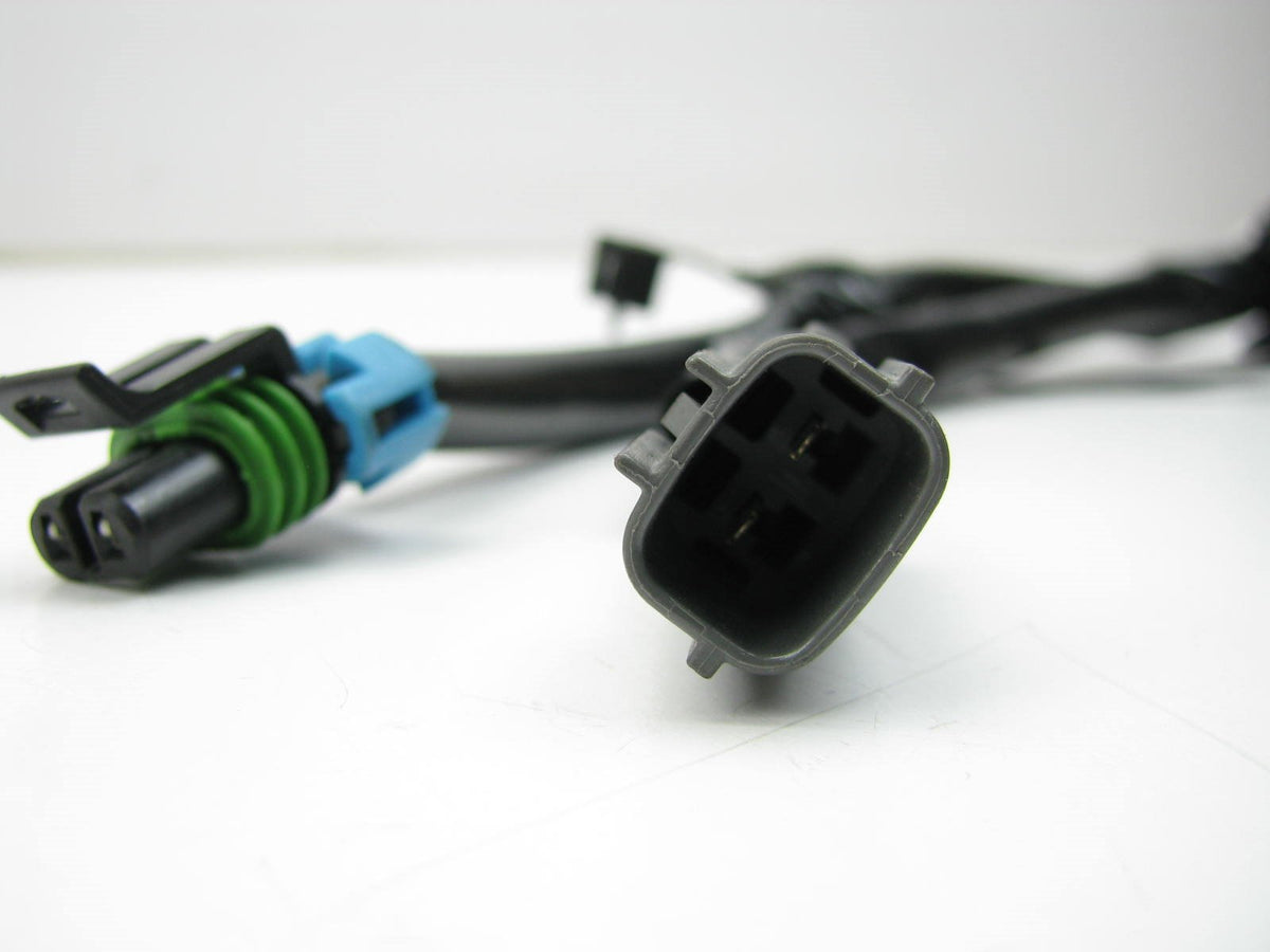 New FRONT LEFT Side Headlight Lamp Bulb Socket Wire Harness For 02-03 Mazda MPV