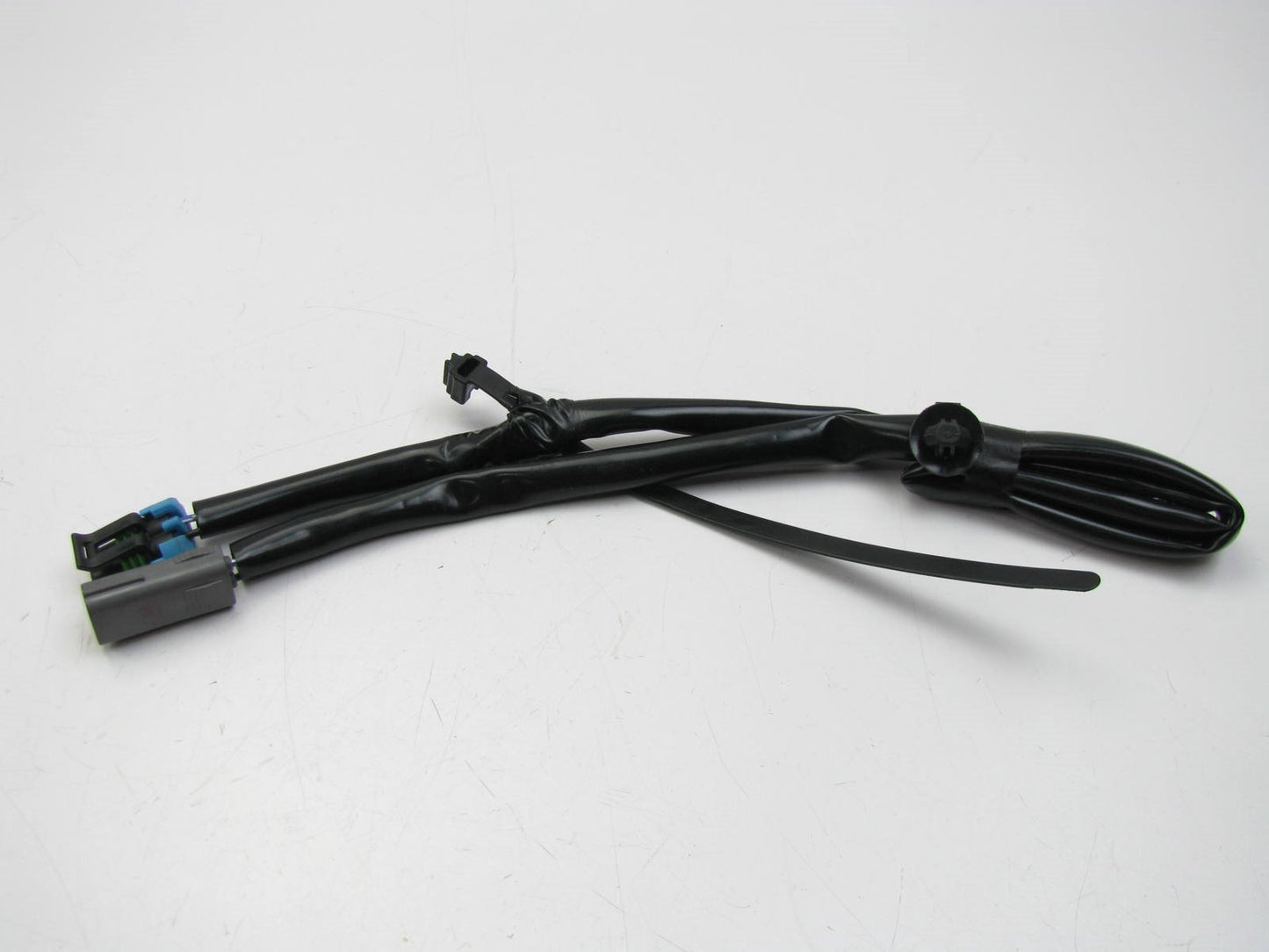 New FRONT LEFT Side Headlight Lamp Bulb Socket Wire Harness For 02-03 Mazda MPV