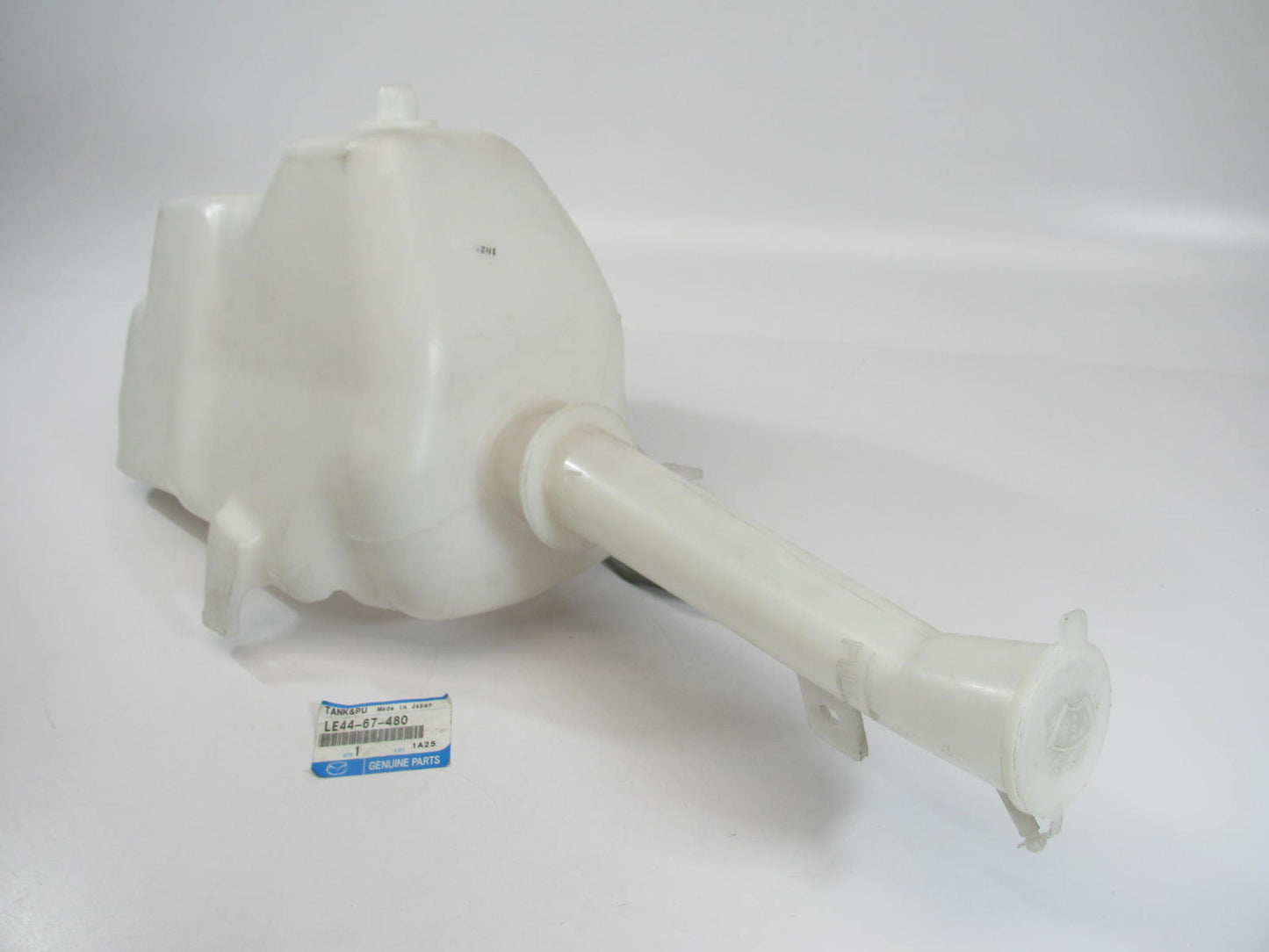 NEW GENUINE LE4467480 Windshield Washer Bottle Reservoir Tank 02-06 Mazda MPV