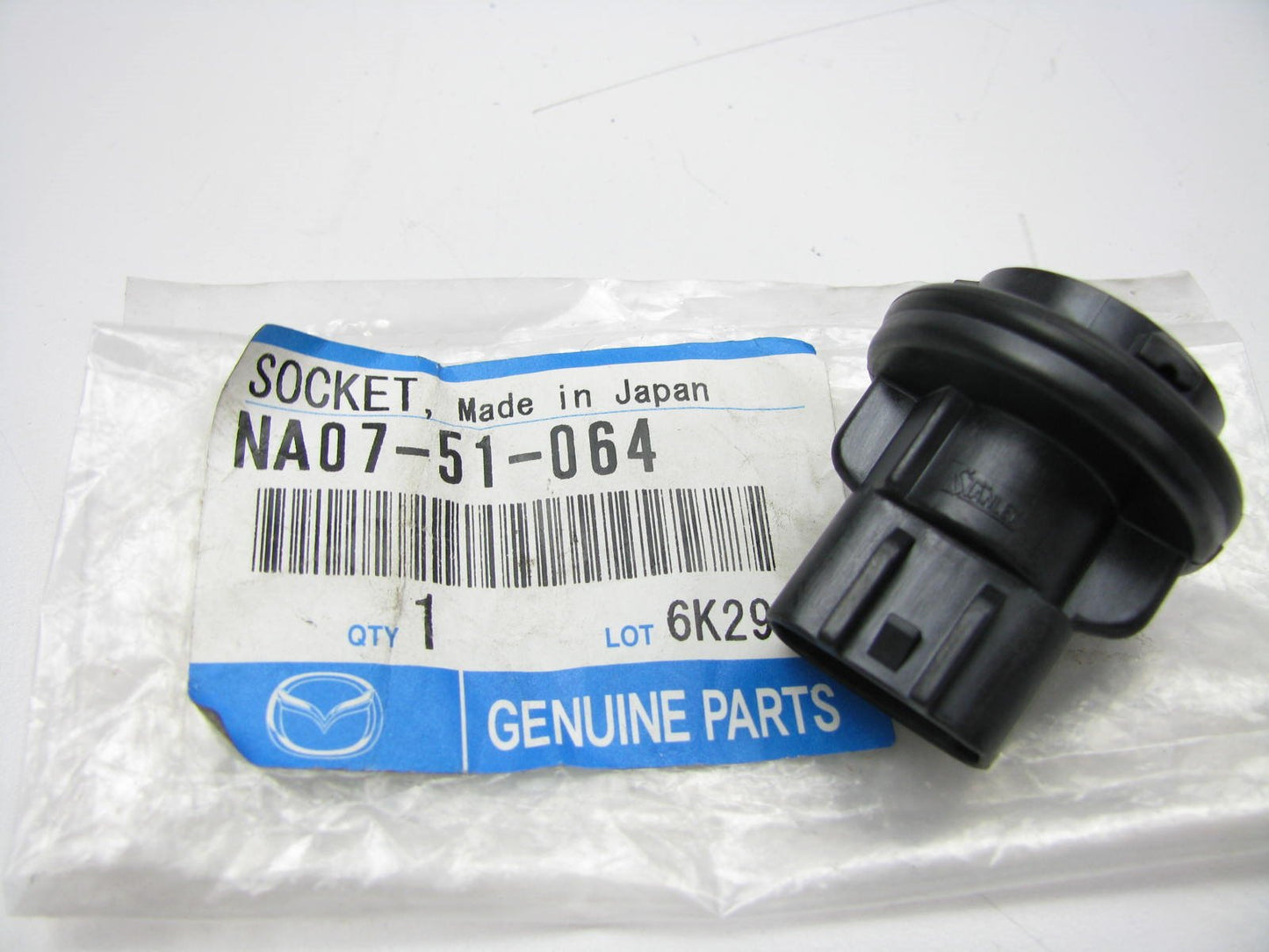 New Genuine FRONT Combination Light Lamp Bulb Socket Holder 1989-90 Mazda Miata