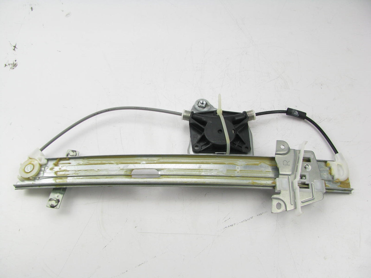 New OEM Mazda T001-58-590 FRONT RIGHT Side Power Window Regulator 97-02 Millenia