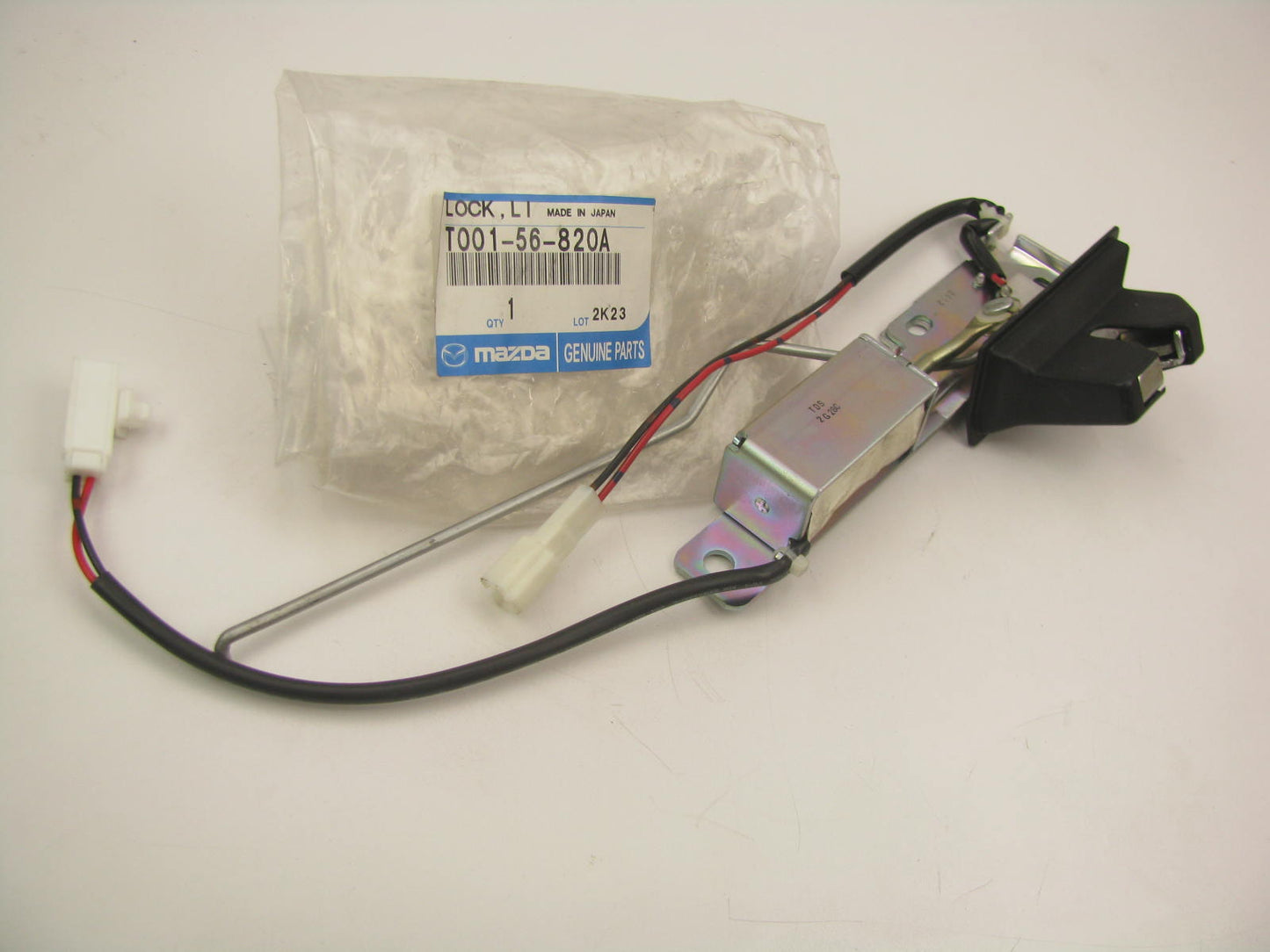 NEW - OEM Mazda T00156820A Trunk Deck Lid Latch & Actuator 1995-2000 Millenia