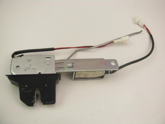 NEW - OEM Mazda T00156820A Trunk Deck Lid Latch & Actuator 1995-2000 Millenia