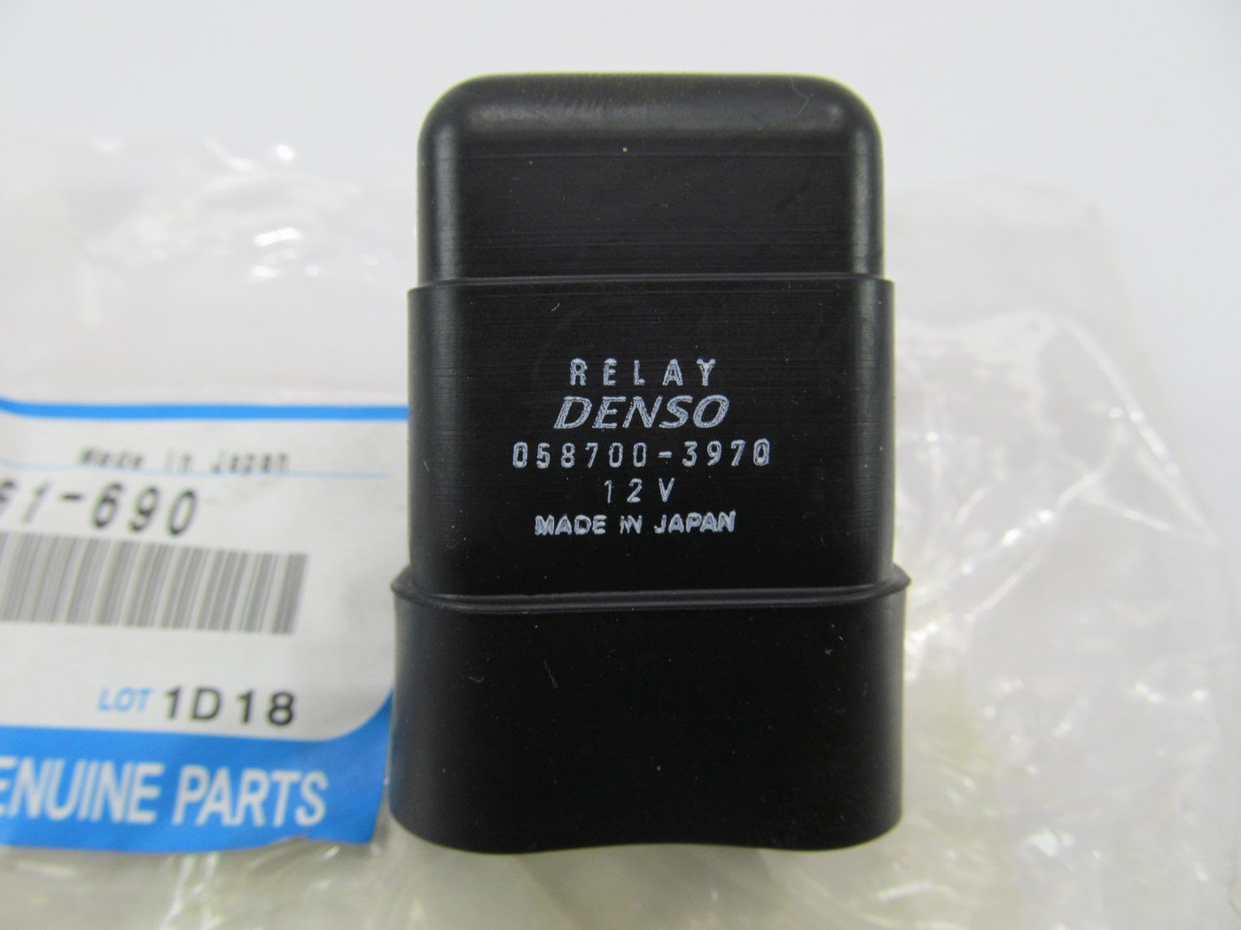 NEW - OEM Mazda T00161690 Headlamp Relay